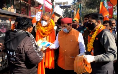 भाजपा प्रदेश चुनाव प्रभारी प्रहलाद जोशी ने प्रत्याशी गणेश जोशी के पक्ष में मतदान करने की अपील