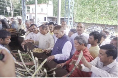 कृषि मंत्री गणेश जोशी ने झबरेडा के शेरपुर गांव में किया ऑर्गेनिक गन्ना क्रेशर का शुभारंभ