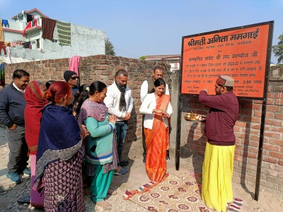 वीरपुर खुर्द में जिला योजना की सड़क का महापौर अनीता ममगाई ने किया शिलान्यास