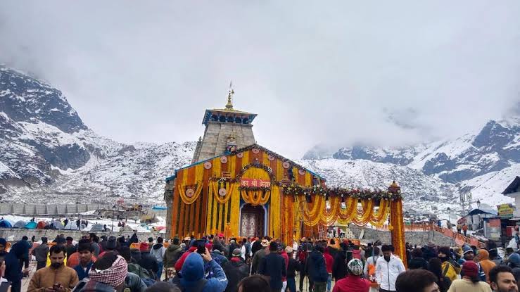 खराब मौसम के चलते चारधाम यात्रा प्रभावित, भारी बारिश के चलते सोनप्रयाग में रोके श्रद्घालु