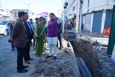 ब्रेकिंग: दिल्ली से देहरादून पहुंचे सीएम धामी, इन्वेस्टर सम्मिट की तैयारियो का किया स्थलीय निरीक्षण