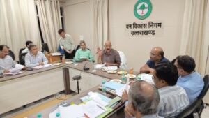 वन मंत्री सुबोध उनियाल ने की वन विकास निगम की समीक्षा बैठक, अधिकारियों को दिए आवश्यक दिशा-निर्देश