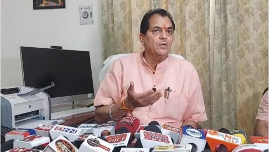 कोचिंग सेंटर को लेकर चलेगा अभियान, मंत्री डॉ. प्रेमचंद अग्रवाल ने जारी किए दिशा-निर्देश