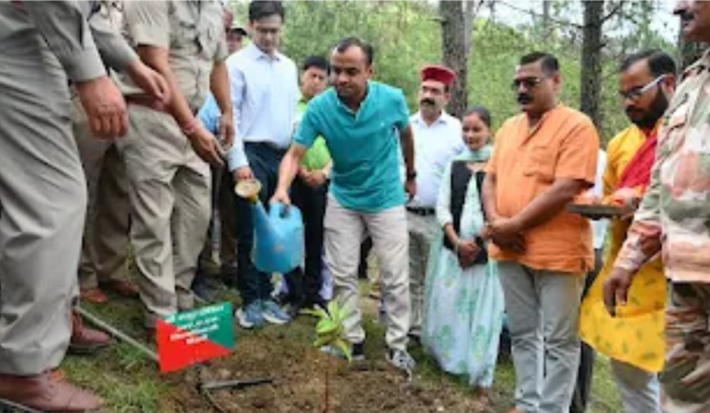 ‘हरेला‘ पर्व जनपद टिहरी मे उत्साह से मनाया गया