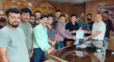 देवभूमि उद्योग व्यापार मंडल अल्मोड़ा के शिष्टमंडल ने जिलाधिकारी को दिया ज्ञापन 