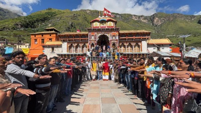 श्री बदरीनाथ-केदारनाथ मंदिर समिति की धाम में हिमालय बचाओ प्रतिज्ञा