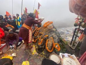 पूजा-अर्चना हवन यज्ञ पश्चात श्री भकुंट भैरवनाथ जी के कपाट शीतकाल के लिए बंद हुए