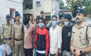 पुलिस की बड़ी कार्रवाई: नकली नोट चलाने वाले गिरोह का भंडाफोड़, आज 6 लोगों को किया गिरफ्तार