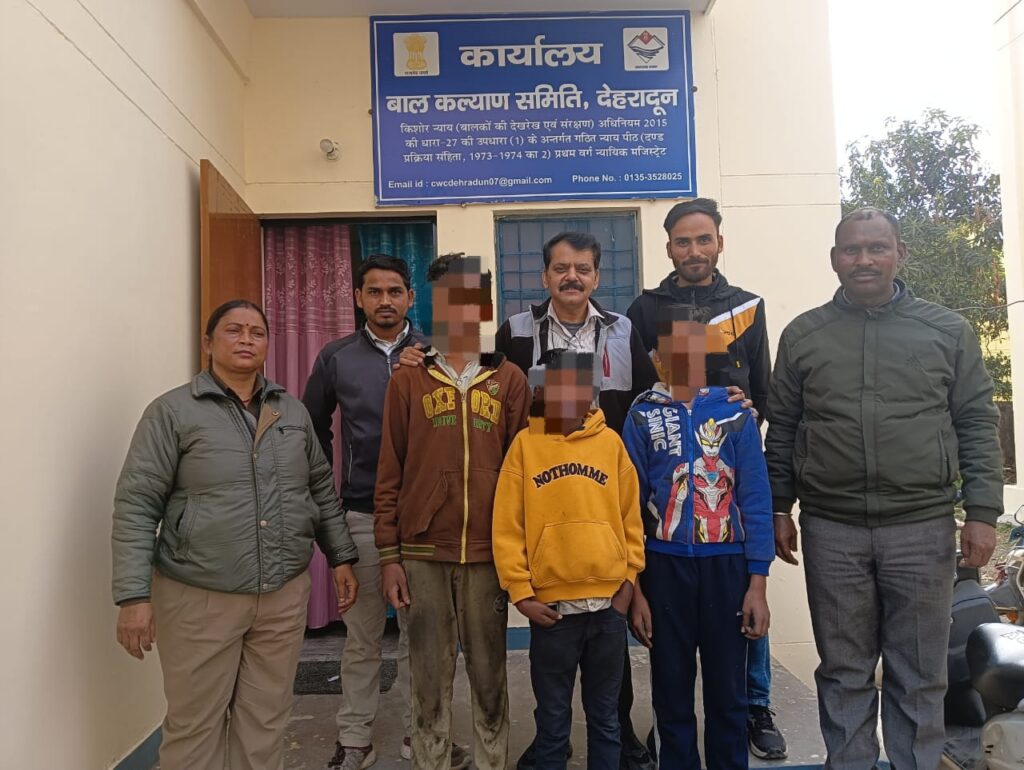 मुख्यमंत्री के बालश्रम एवं भिक्षावृत्तिमुक्त उत्तराखण्ड के सकंल्प को चरितार्थ करते डीएम सविन बंसल