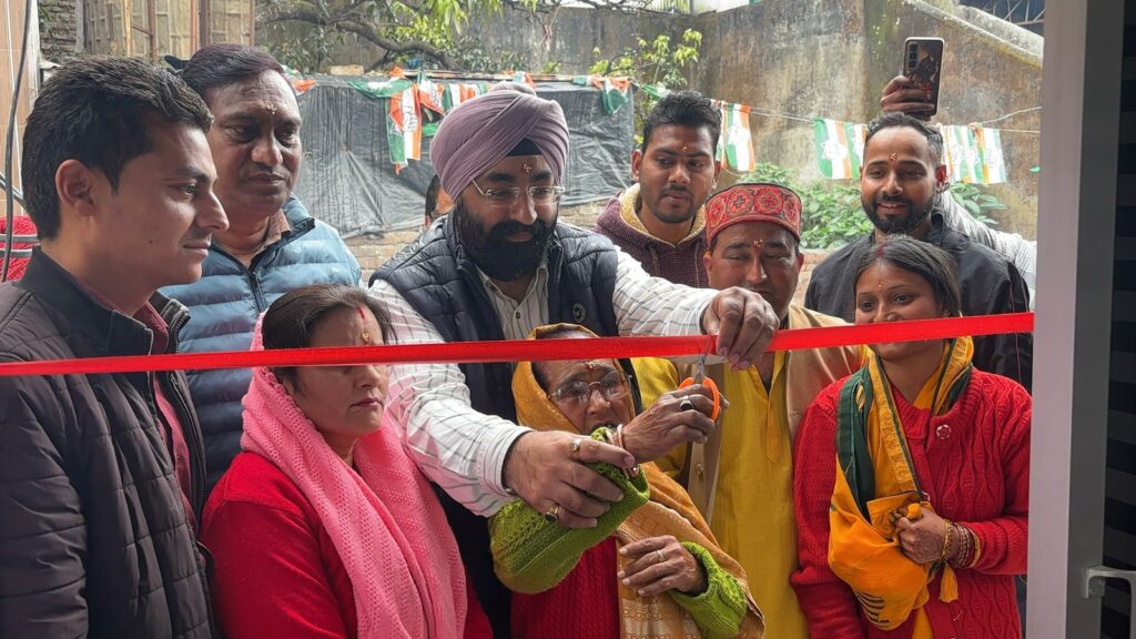 महानगर कांग्रेस अध्यक्ष गोगी ने पंडितवाडी में कैंप कार्यालय का किया शुभारम्भ