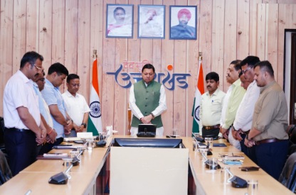 मुख्यमंत्री ने आतंकी हमले में मारे गए निर्दोष लोगों को श्रद्धांजलि अर्पित की