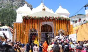 चारधाम यात्रा : अक्षय तृतीया पर गंगोत्री धाम के कपाट खुले, मुख्यमंत्री सहित हजारों श्रद्धालु रहे मौजूद