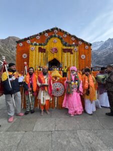 “ऊं नम् शिवाय” के उदघोष के साथ विधि-विधान पूर्वक खुले ग्यारहवें ज्योर्तिलिंग श्री केदारनाथ के कपाट