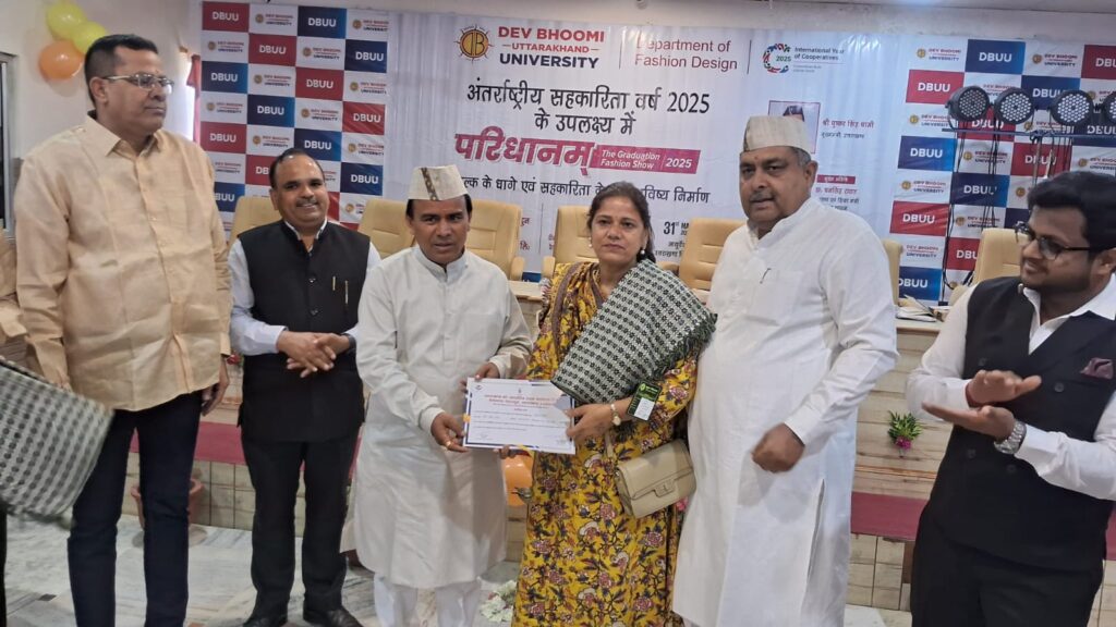 उत्कृष्ट बुनकरों को रेशम फेडरेशन भेजेगा दूसरे राज्यों के अध्ययन भ्रमण पर