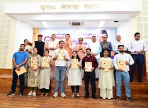 मुख्यमंत्री ने विभिन्न पदोंं पर नियुक्त 139 अभ्यर्थियों को नियुक्ति पत्र वितरित किए