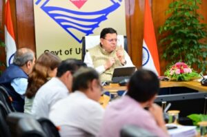 मुख्यमंत्री ने सीमावर्ती क्षेत्रों में विशेष सतर्कता बरतने, वहां तैनात प्रशासनिक इकाइयों को चौकस रखने के निर्देश दिए