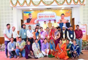 मुख्य सेवक संवाद के तहत युवक एवं महिला मंगल दलों के साथ मुख्यमंत्री ने किया संवाद