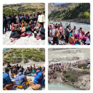 माणा गांव में शुरू हुआ पुष्कर कुंभ, दक्षिण भारत के श्रद्धालुओं ने लगाई आस्था की डुबकी
