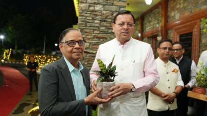 मुख्यमंत्री ने उत्तराखंड दौरे पर आए 16वें वित्त आयोग के अध्यक्ष डॉ. अरविंद पनगढ़िया के नेतृत्व में आयोग के प्रतिनिधिमंडल का स्वागत एवं अभिनन्दन किया