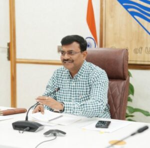 मुख्य सचिव की अध्यक्षता में सचिव समिति की बैठक आयोजित, सभी जिलाधिकारी भी वीडियो कांफ्रेंसिंग के माध्यम से जुड़े