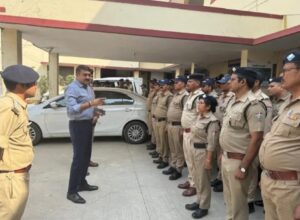 दरोगा रिश्वत प्रकरण: एसएसपी ने आइएसबीटी में नियुक्त 11 पुलिस कर्मियों को हटाया