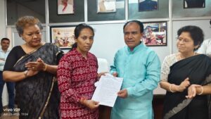 स्वास्थ्य विभाग में 9 मृतक आश्रितों को मिली नौकरी, विभागीय मंत्री ने बांटे नियुक्ति पत्र
