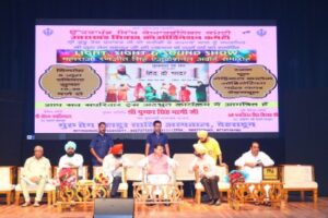 मुख्यमंत्री ने ‘हिन्द दी चादर’ नाटक मंचन कार्यक्रम में किया प्रतिभाग