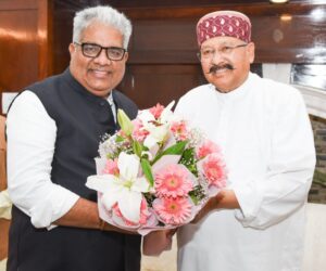महाराज ने केंद्रीय मंत्री से की शिष्टाचार भेंट, राज्य के विभिन्न मुद्दों पर की चर्चा