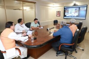 मुख्यमंत्री ने कांवड़ मेला की तैयारियों को लेकर प्रशासनिक एवं पुलिस अधिकारियों के साथ की समीक्षा बैठक