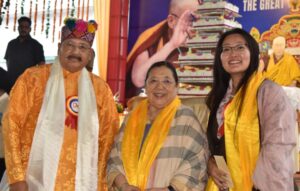 करुणा के जीते-जागते प्रतीक हैं पूज्य दलाई लामा: महाराज