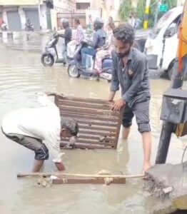 देहरादून: क्यूआरटी बारिश के दौरान कर रहा जल भराव क्षेत्रों का नियमित निरीक्षण