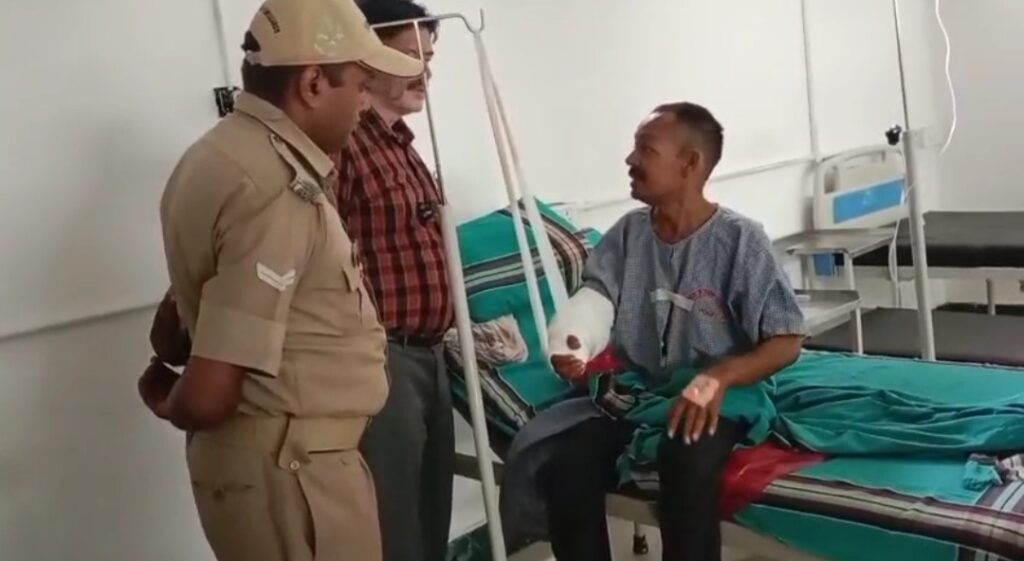 डीएम के अुनरोध पर हेल्पिंग हेंड ने किया राजू का मुफ्त इलाज