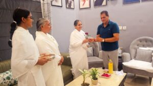 पूर्व कैबिनेट मंत्री प्रेमचंद अग्रवाल ने भाई-बहन के पवित्र त्यौहार रक्षा बंधन का पर्व मनाया