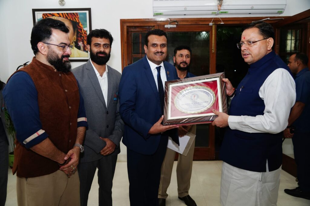 मुख्यमंत्री से आइस स्केटिंग एसोसिएशन ऑफ इंडिया के प्रतिनिधिमंडल ने की शिष्टाचार भेंट