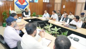 मुख्य सचिव ने आपदा प्रभावितों के लिए राहत एवं पुनर्वास कार्यों की समीक्षा की