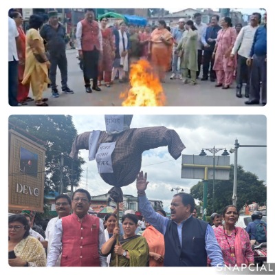 कांग्रेस ने देहरादून मुख्यालय में भाजपा सरकार का पुतला किया दहन