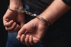 पौड़ी: उपकोषाधिकारी आठ हजार रिश्वत लेते रंगेहाथ गिरफ्तार