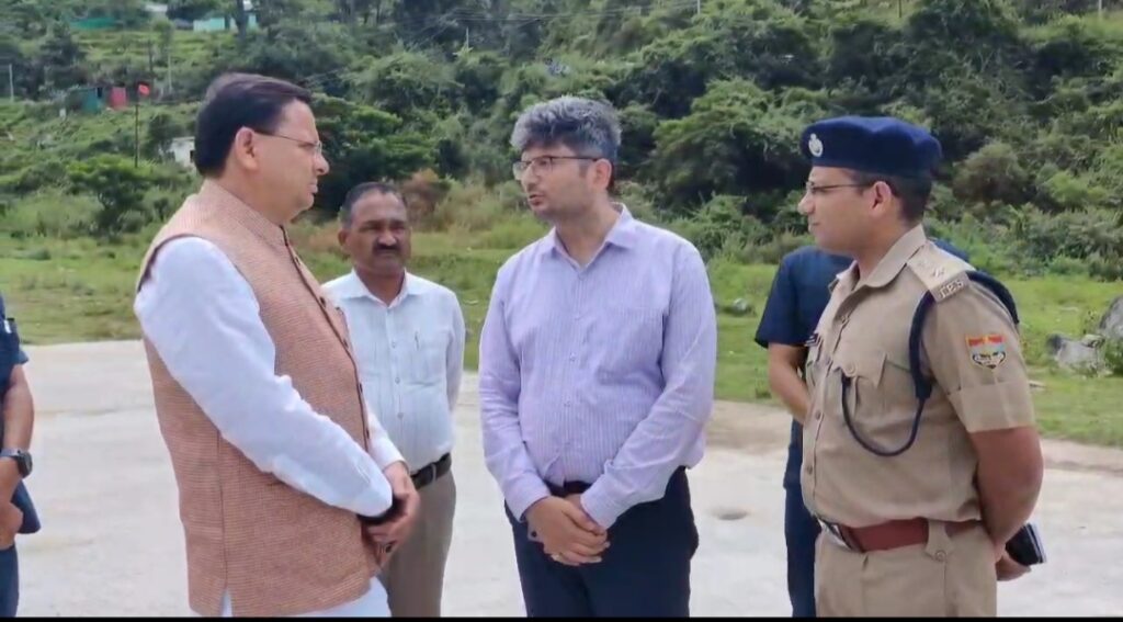 सीएम धामी ने थराली चमोली में किया आपदा प्रभावित क्षेत्रों का स्थलीय निरीक्षण