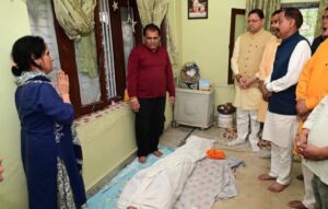 मुख्यमंत्री ने वरिष्ठ पत्रकार राकेश खंडूड़ी के निधन पर दुःख व्यक्त किया