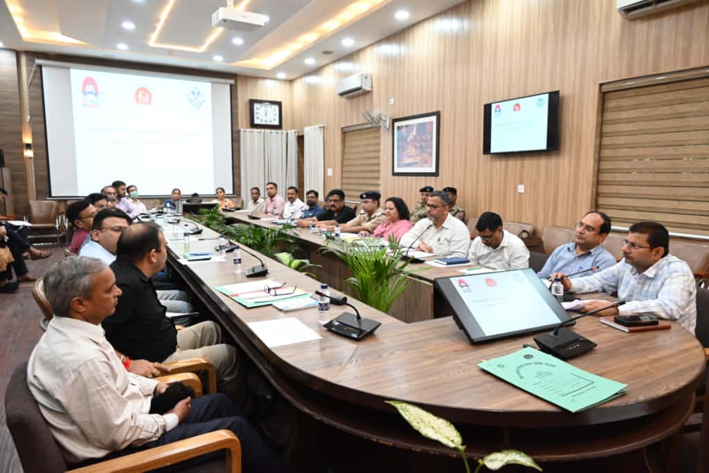 अवैध लिंग परीक्षण पर शिकंजाः पीसीपीएनडीटी एक्ट के नियमों को सख्ती से लागू करने के निर्देश
