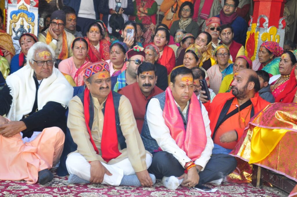 चारधाम: 25 नवंबर को होंगे बदरीनाथ धाम के कपाट बंद