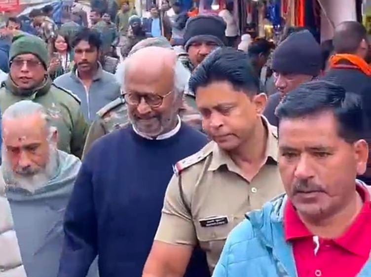 श्री बदरीनाथ धाम दर्शन को पहुंचे सुपर स्टार रजनीकांत