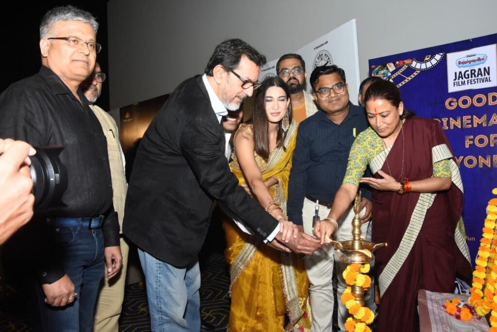 समाज का दर्पण है फिल्में : रेखा आर्या