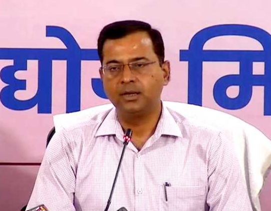 सचिव पंकज पांडे ने किया निरीक्षण, 31अक्टूबर तक गड्ढा मुक्त होंगी सड़कें