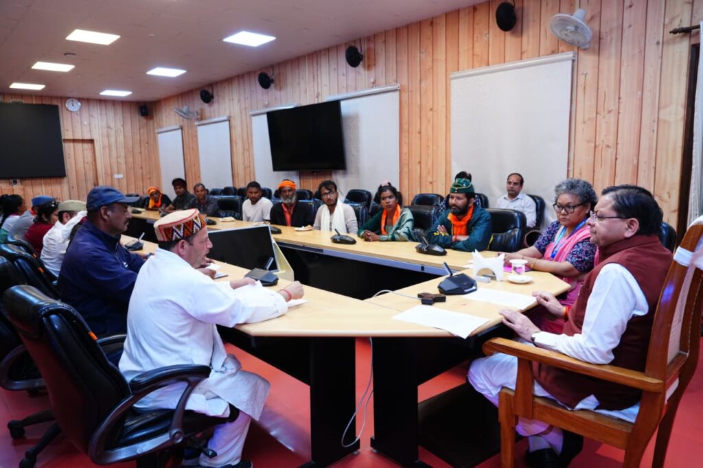 मुख्यमंत्री से चौखुटिया में स्वास्थ्य सेवाओं को लेकर आंदोलन कर रहे प्रतिनिधिमंडल ने की मुलाकात