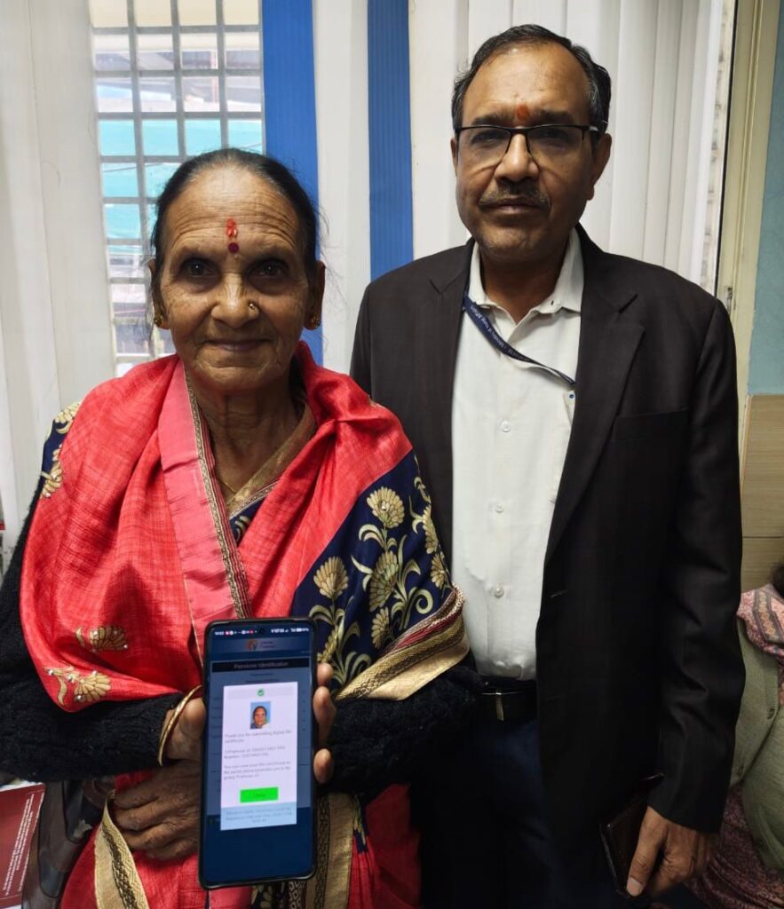 अल्मोड़ा में आयोजित हुआ राष्ट्रव्यापी डिजिटल जीवन प्रमाणपत्र अभियान