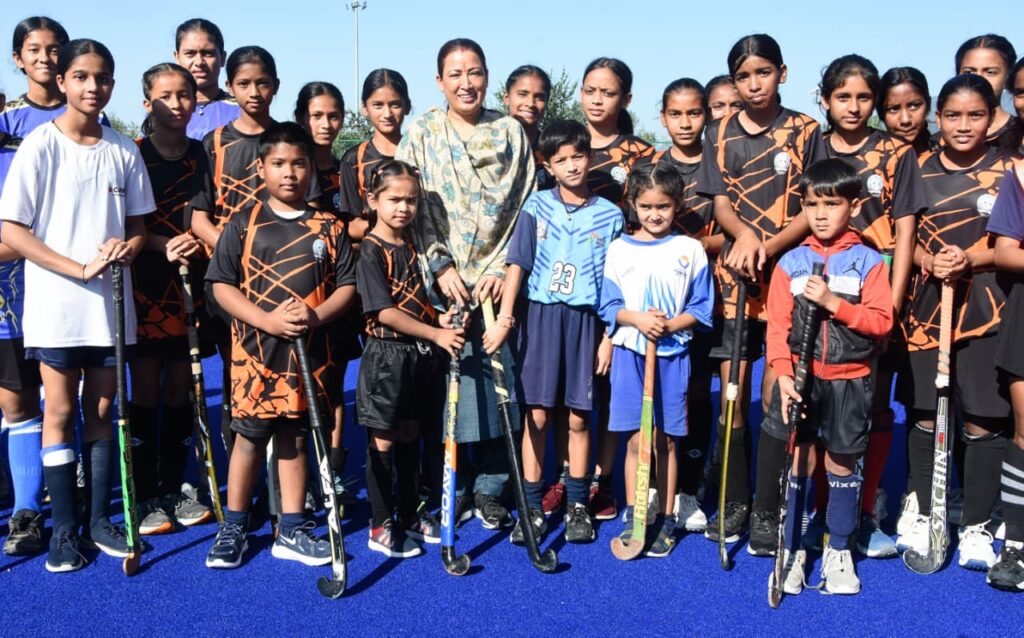 हॉकी का पुराना गौरव लौटाने का संकल्प लें खिलाड़ी : रेखा आर्या