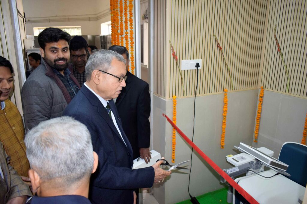 आईआईटी रुड़की के उप निदेशक ने स्वास्थ्य निगरानी मंच का उद्घाटन किया