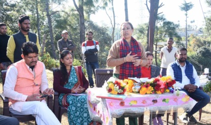 रेखा आर्या ने विकास योजनाओं के लिए 23 लाख से ज्यादा की घोषणा की