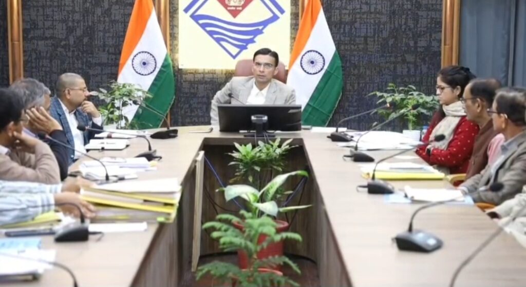 लखवाड़ व्यासी परियोजना राज्य, देश और मुख्यमंत्री की प्राथमिकता में से एक प्रोजेक्ट: डीएम